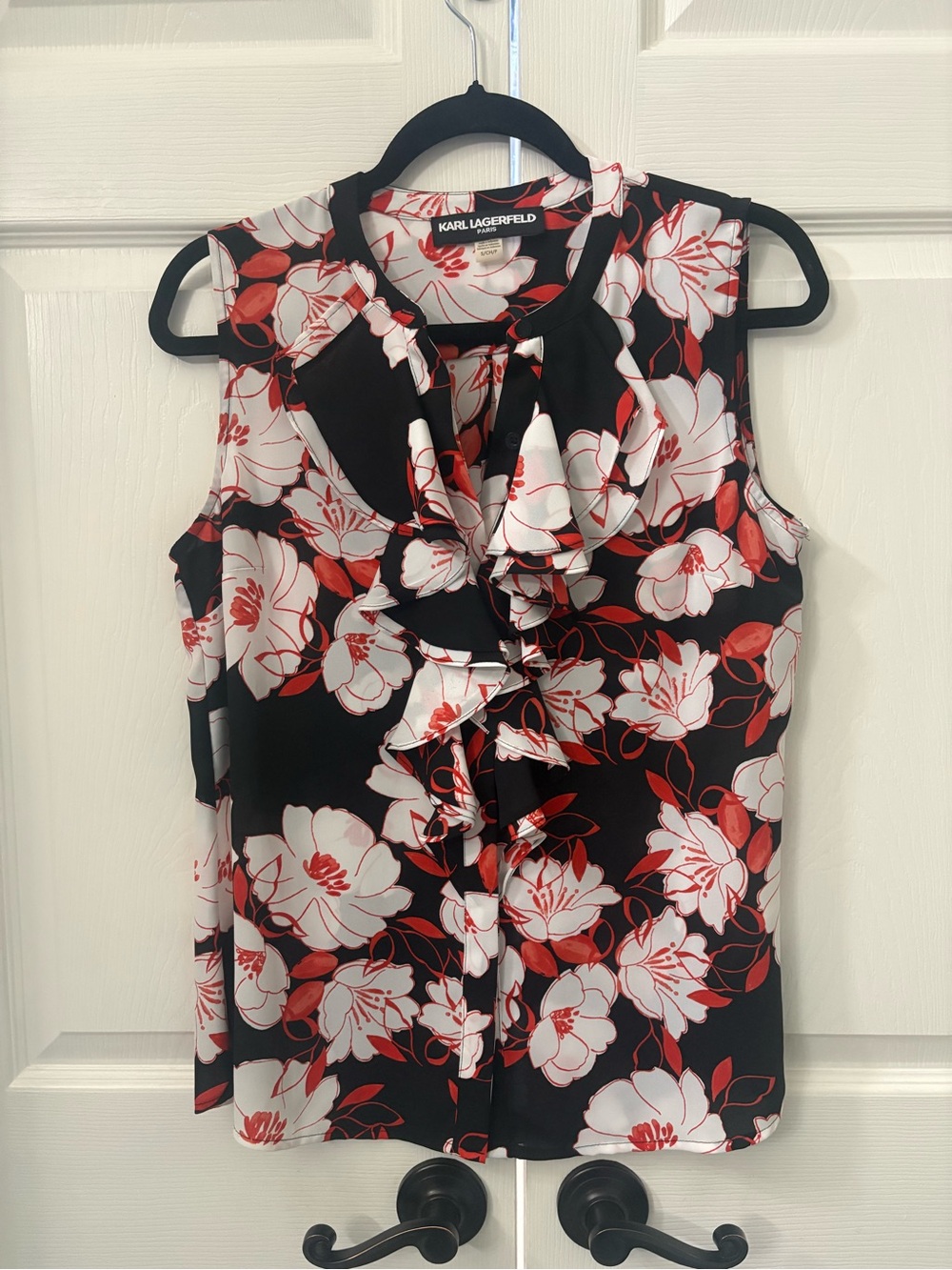 Excellent condition - Karl Lagerfeld Black Floral Sleeveless.  Size: small